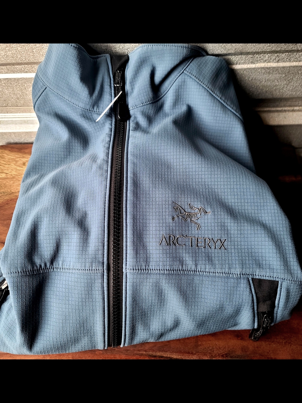 Arc'teryx Men's Large Sigma Sl Light Blue Full-Zip Jacket